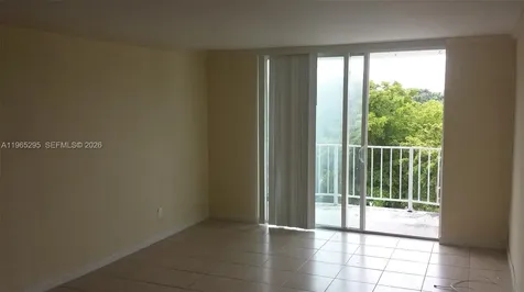 492 NW 165th Street Road Miami FL 33169