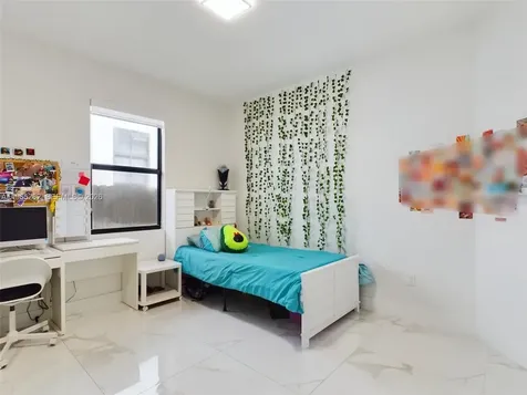 14560 SW 22nd Terrace Miami FL 33175