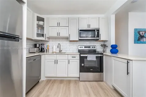 3321 NW 19th Terrace Miami FL 33125