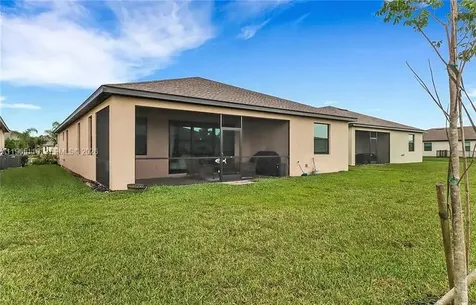 3426 Menores Way Fort Myers FL 33905