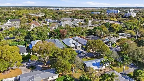 1050 13th Street N Naples FL 34102