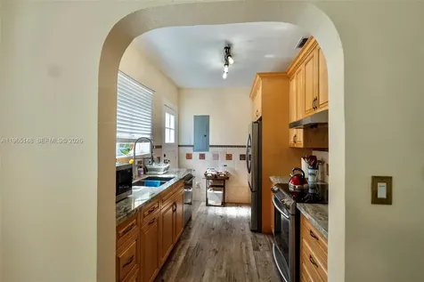 906 Genoa Street Coral Gables FL 33134