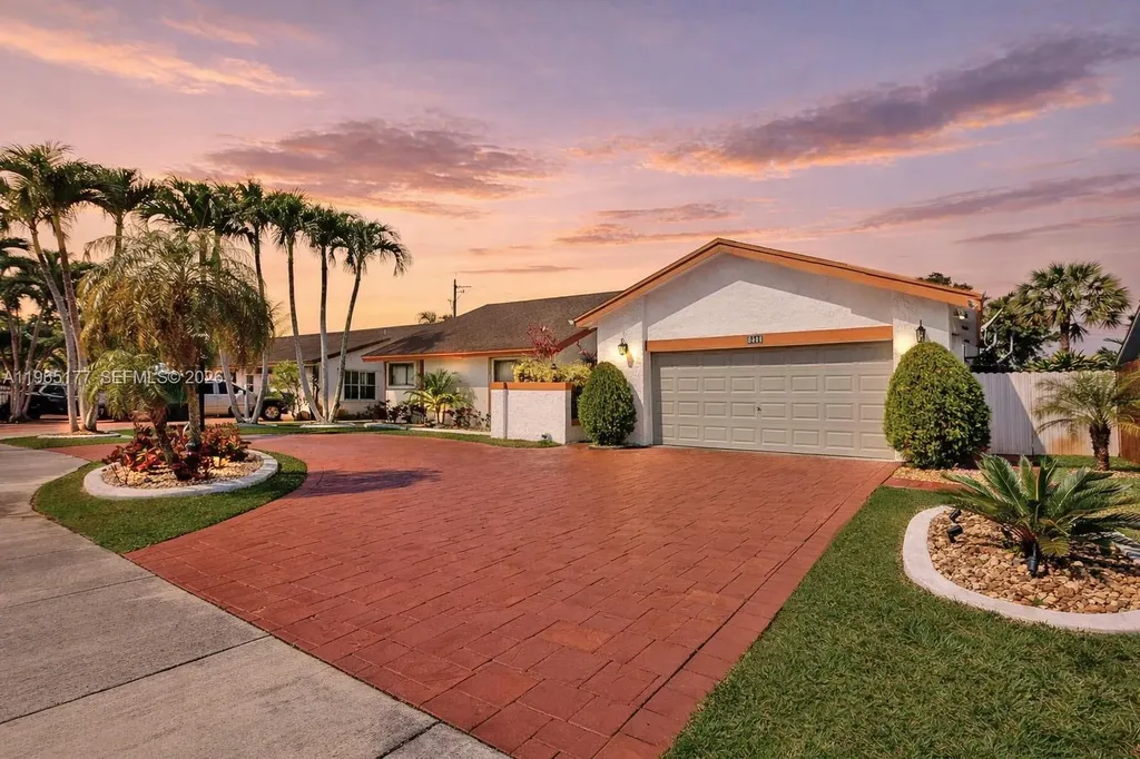 9400 SW 100th Avenue Road Miami FL 33176