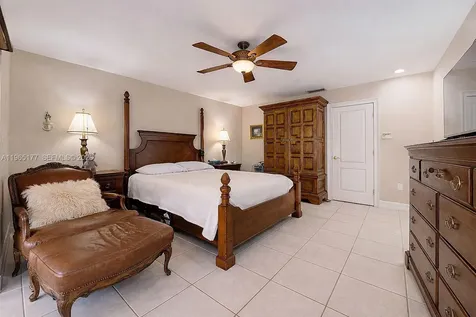 9400 SW 100th Avenue Road Miami FL 33176
