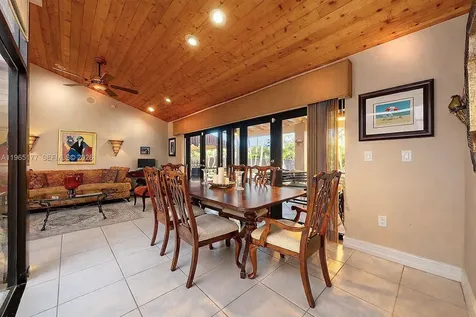 9400 SW 100th Avenue Road Miami FL 33176