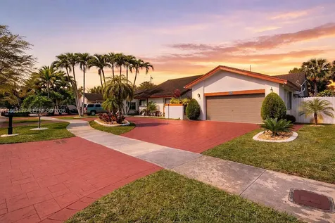 9400 SW 100th Avenue Road Miami FL 33176