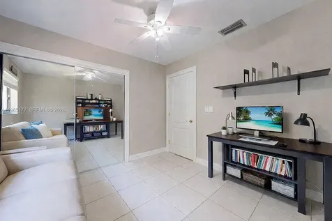 9400 SW 100th Avenue Road Miami FL 33176