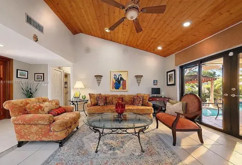 9400 SW 100th Avenue Road Miami FL 33176