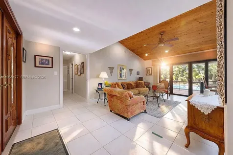 9400 SW 100th Avenue Road Miami FL 33176