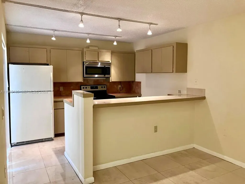 2610 26th Way West Palm Beach FL 33407