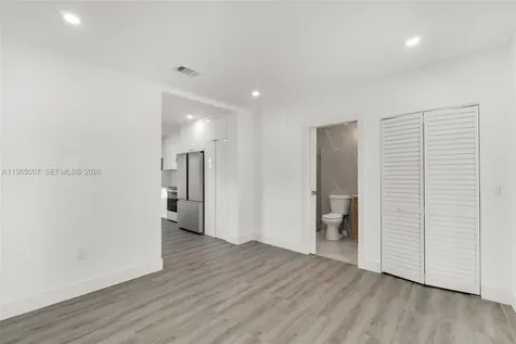 30 SW 7th Street Hallandale Beach FL 33009