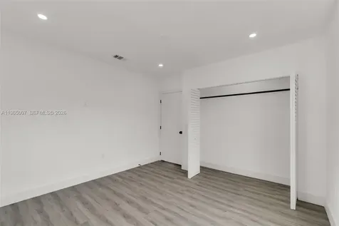 30 SW 7th Street Hallandale Beach FL 33009