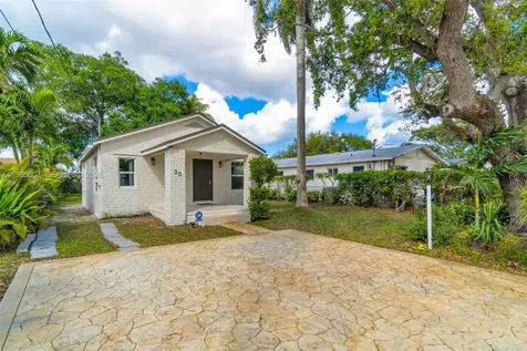30 SW 7th Street Hallandale Beach FL 33009