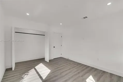 30 SW 7th Street Hallandale Beach FL 33009