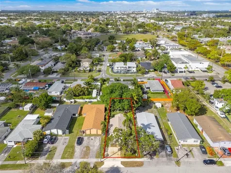 30 SW 7th Street Hallandale Beach FL 33009