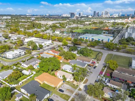 30 SW 7th Street Hallandale Beach FL 33009