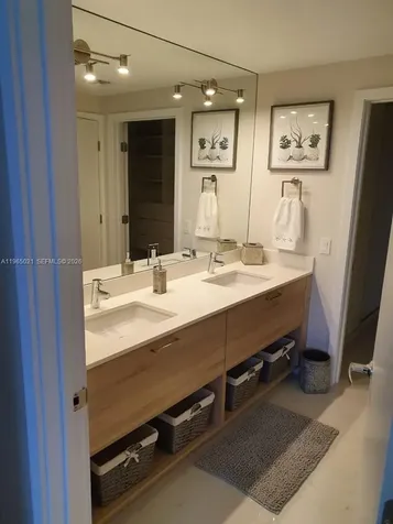 16385 Biscayne Boulevard North Miami Beach FL 33160