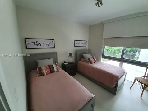16385 Biscayne Boulevard North Miami Beach FL 33160