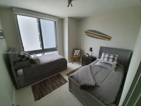 16385 Biscayne Boulevard North Miami Beach FL 33160