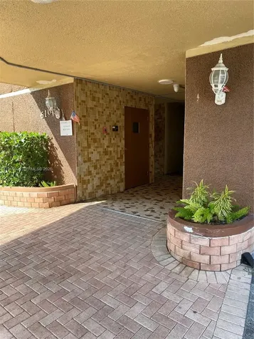 610 NE 12th Avenue Hallandale Beach FL 33009