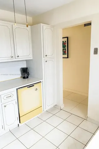 610 NE 12th Avenue Hallandale Beach FL 33009