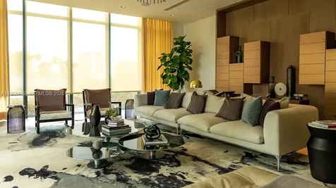 650 NE 32nd Street Miami FL 33137