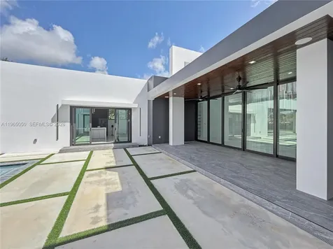 11481 SW 93 Street Miami FL 33176