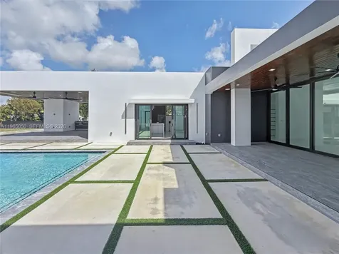11481 SW 93 Street Miami FL 33176