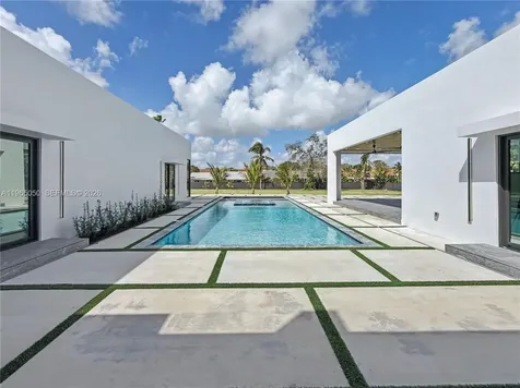 11481 SW 93 Street Miami FL 33176