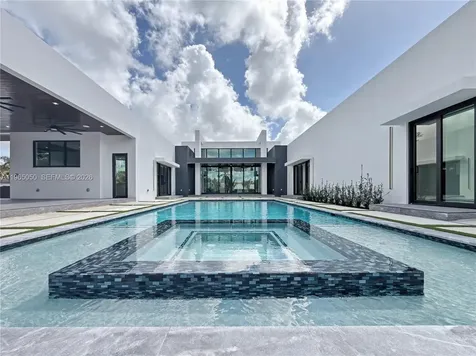 11481 SW 93 Street Miami FL 33176