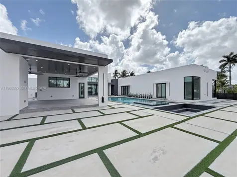 11481 SW 93 Street Miami FL 33176