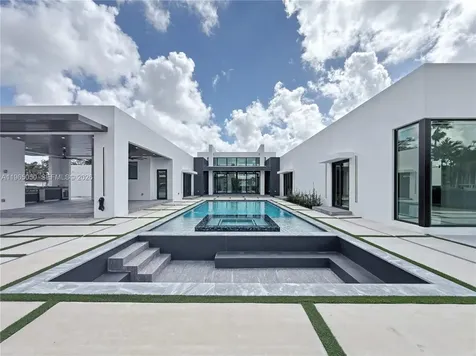 11481 SW 93 Street Miami FL 33176