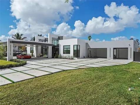 11481 SW 93 Street Miami FL 33176
