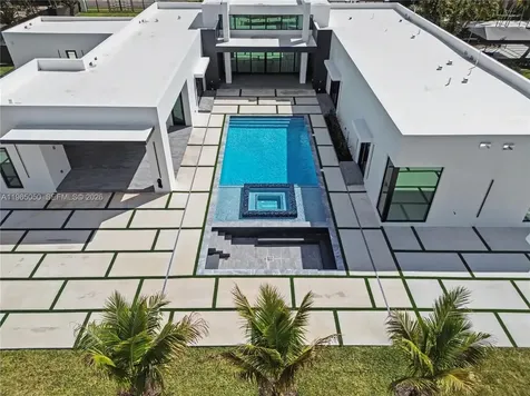 11481 SW 93 Street Miami FL 33176
