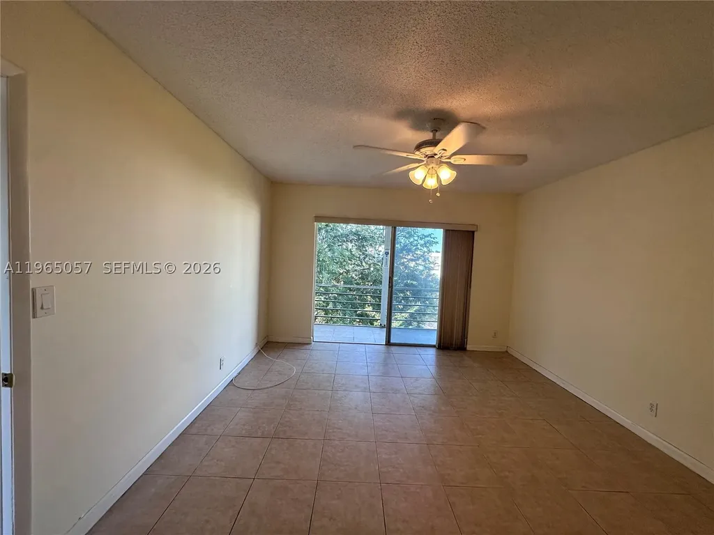 2223 Park Lane Hollywood FL 33021