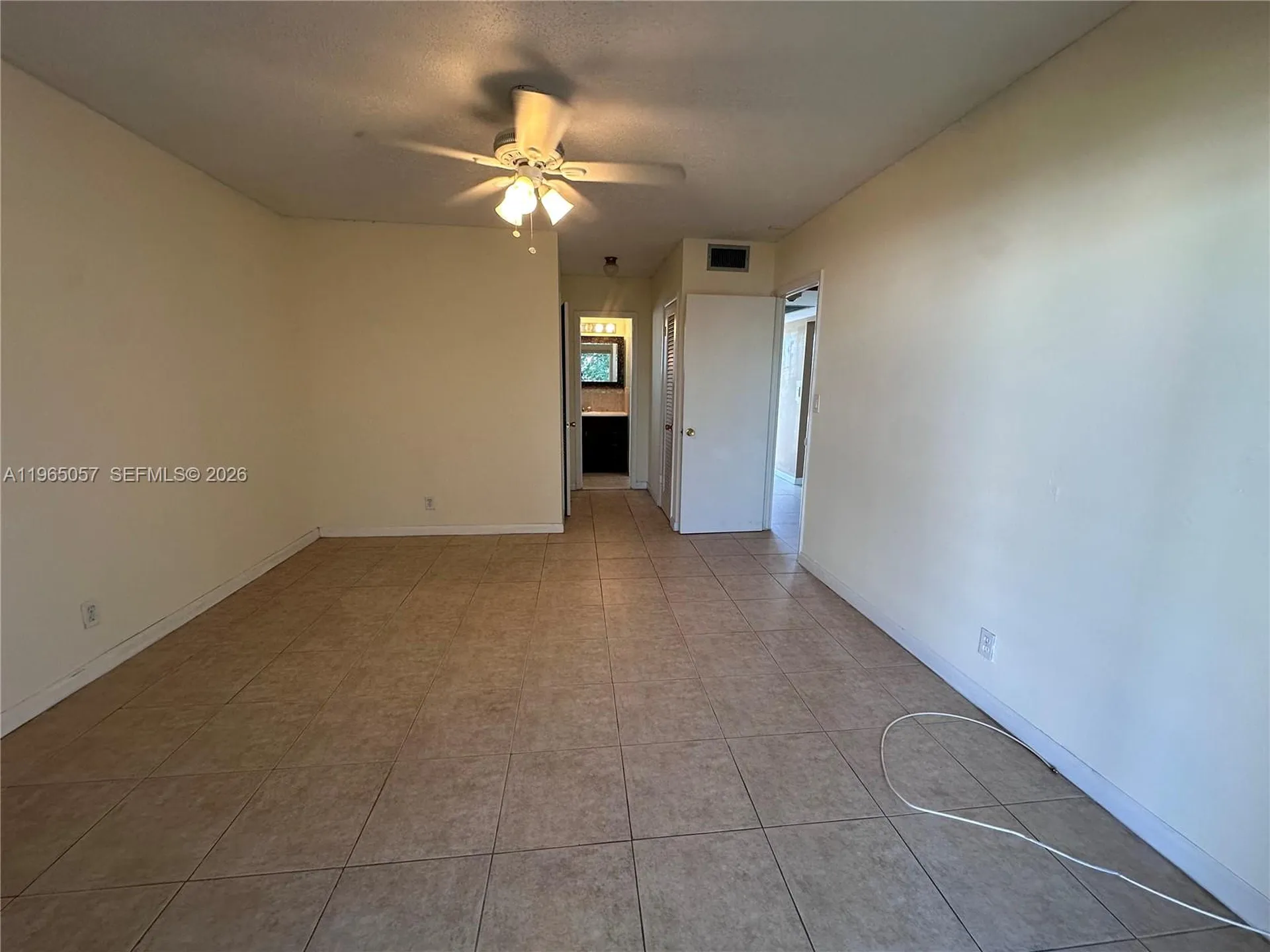 2223 Park Lane Hollywood FL 33021