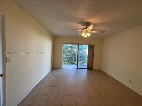 2223 Park Lane Hollywood FL 33021