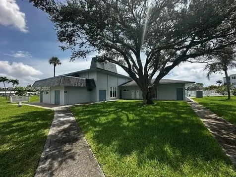 2223 Park Lane Hollywood FL 33021