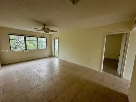2223 Park Lane Hollywood FL 33021