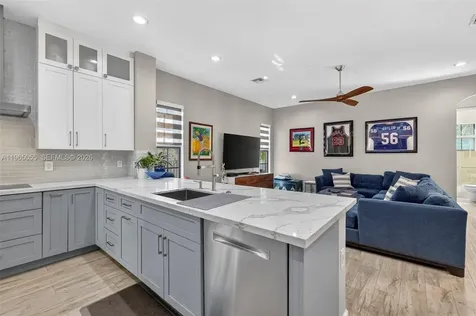 8782 NW 41st Street Cooper City FL 33024