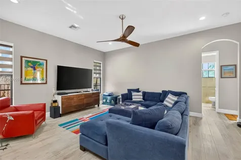 8782 NW 41st Street Cooper City FL 33024