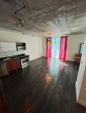 690 SW 1st Court Miami FL 33130