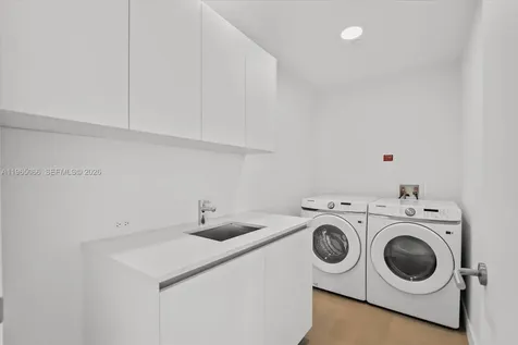 501 West Avenue Miami Beach FL 33139
