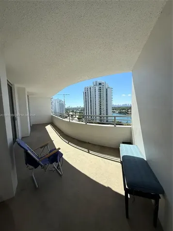 5555 Collins Avenue Miami Beach FL 33140
