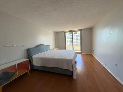 5555 Collins Avenue Miami Beach FL 33140