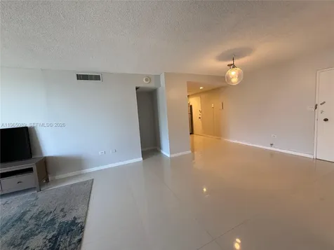 5555 Collins Avenue Miami Beach FL 33140