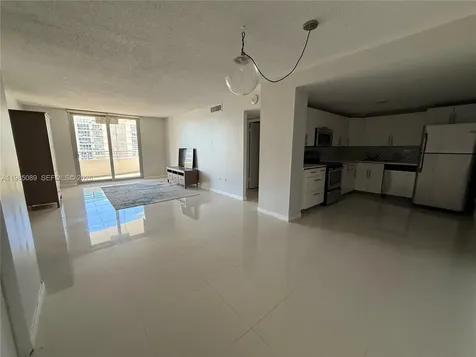 5555 Collins Avenue Miami Beach FL 33140