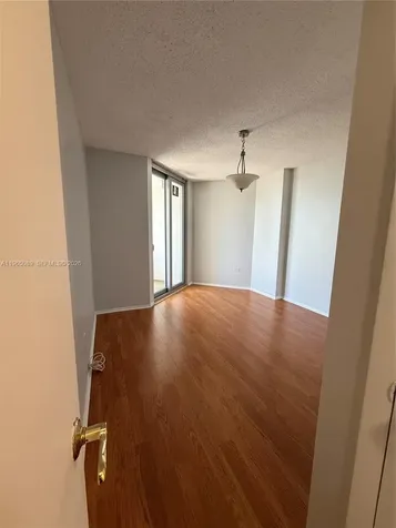 5555 Collins Avenue Miami Beach FL 33140