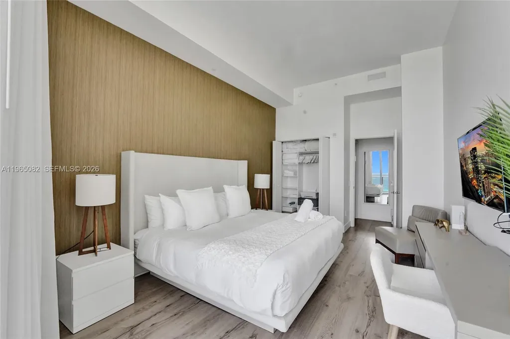 4111 S Ocean Drive Hollywood FL 33019