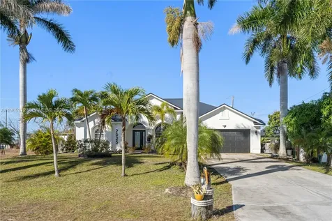 2025 NW 7th Terrace Cape Coral FL 33993